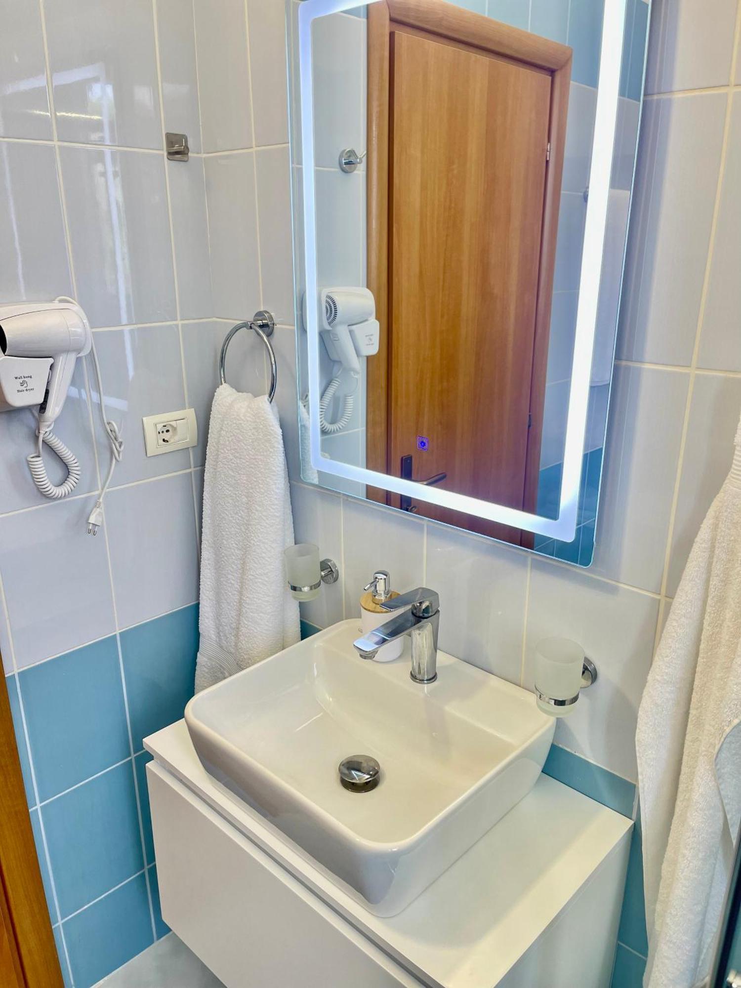 Onde Del Mare Apartment Sarande Exterior photo